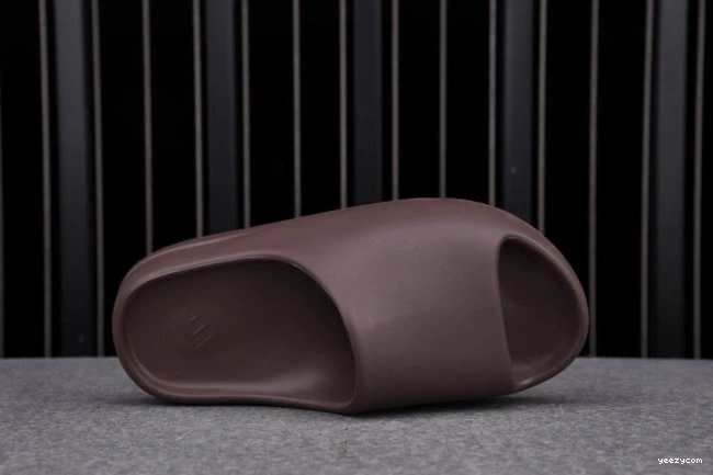 G55495 Adidas Yeezy Soot Slide 1029